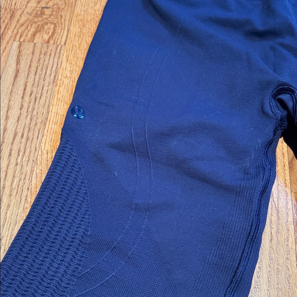 Lululemon Flow and Go Crop Hero Blue/navy size 4 - Picture 5 of 5